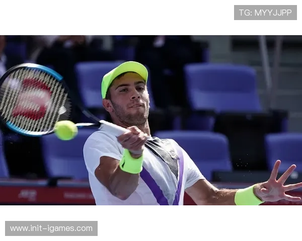 斯图加特前锋德米罗维奇伤愈复出，进攻线获增强