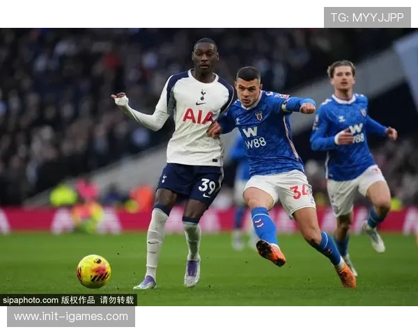 热刺1-2遭西汉姆绝杀，威尔逊替补立奇功